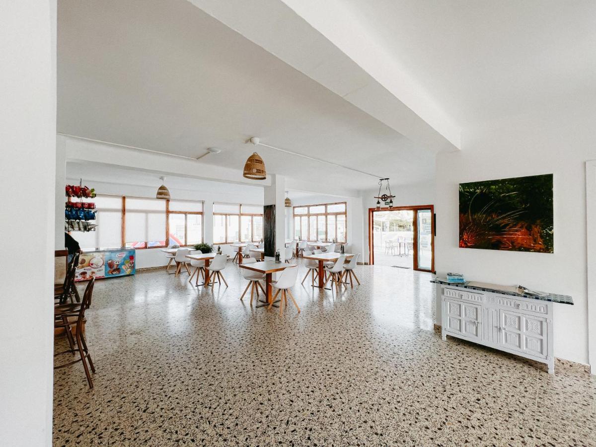 Hostal Cala Llombards Ngoại thất bức ảnh