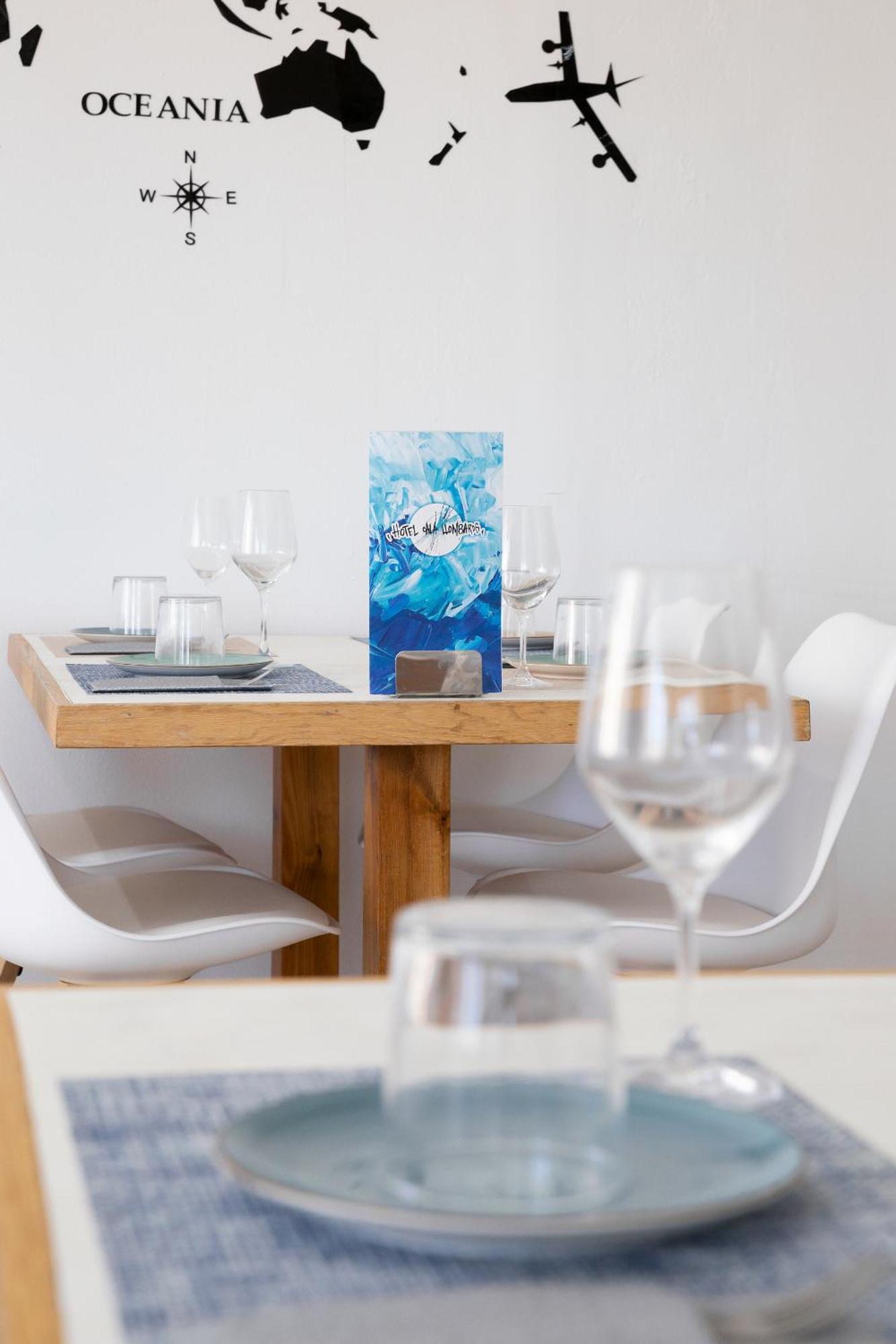 Hostal Cala Llombards Ngoại thất bức ảnh